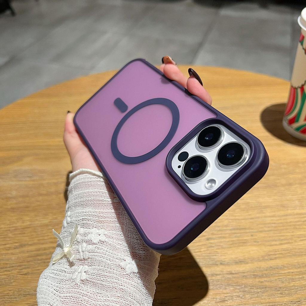 Матовый Магнитный Чехол для iPhone 15 Pro Max, Защита от Падений, Совместим с Apple 17