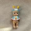 Мини-фигурка Sonny Angel Рождественская серия Без коробки Без пакета Деревянная кукла Санта Олень Плюшевая игрушка Мальчик с барабаном Лошадка-качалка SAS65326