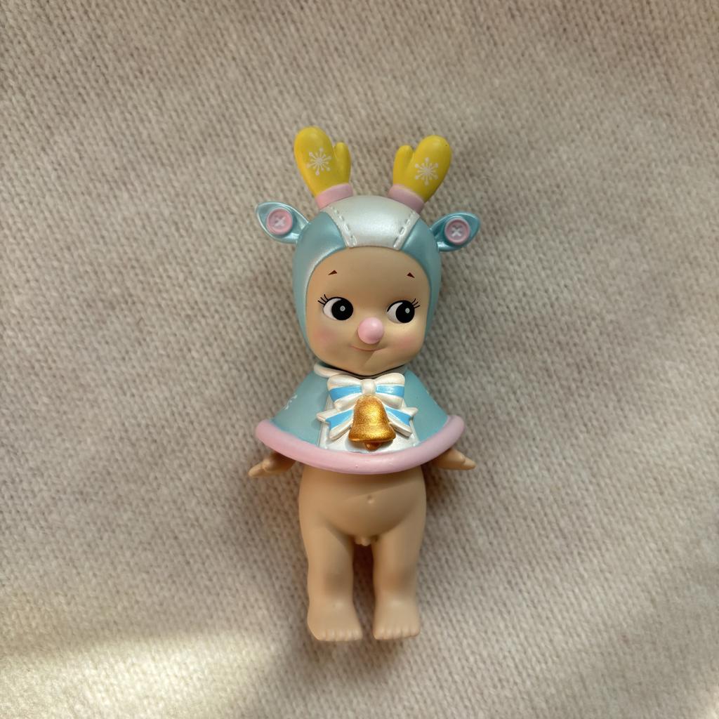 Мини-фигурка Sonny Angel Рождественская серия Без коробки Без пакета Деревянная кукла Санта Олень Плюшевая игрушка Мальчик с барабаном Лошадка-качалка SAS65326