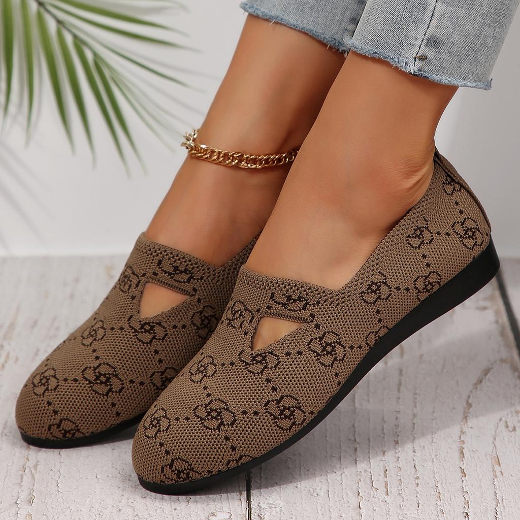 Fly-knit Shoes with A Wide Round Toe Casual Women's Shoes