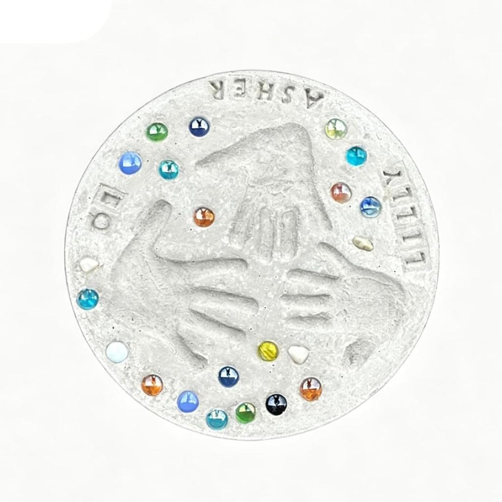 Handprint Stepping Stone Mold Kit,Reusable Round Mold with Stamps & Colored Stones,Personalized Keepsake for Family Pet Memorial Garden Decor