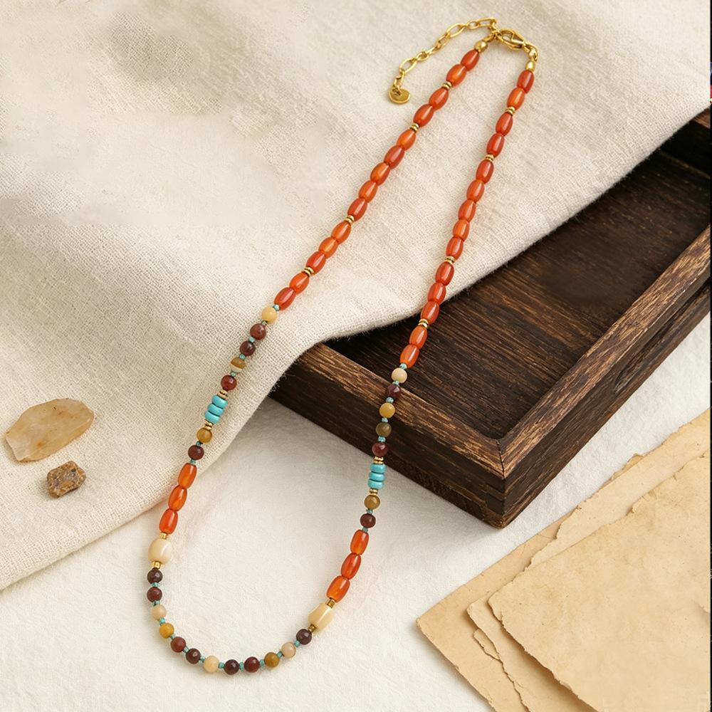 Retro Duobao handmade beaded natural stone agate necklace warm orange contrasting color autumn and winter atmosphere sense advanced sense collarbone