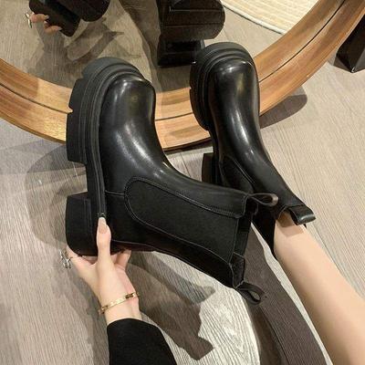 Ботинки Мартин на толстой подошве средней высоты женские 2025 новые весенне-осенние одинарные ботинки британские ботинки-сигареты осенние ботильоны Челси