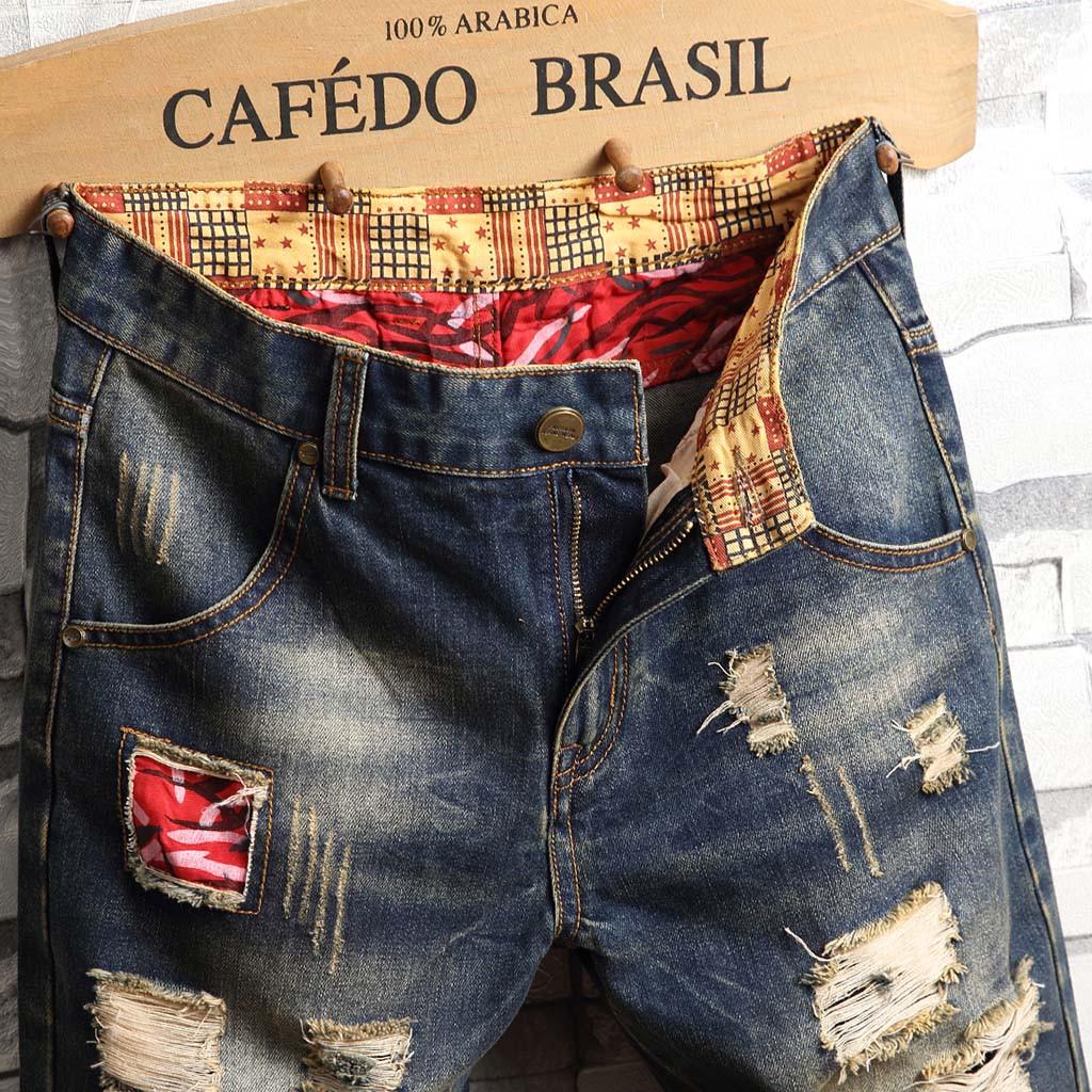 Men's Casual And Loose Hole Stitching Drape Characteristic Foot Denim Shorts
