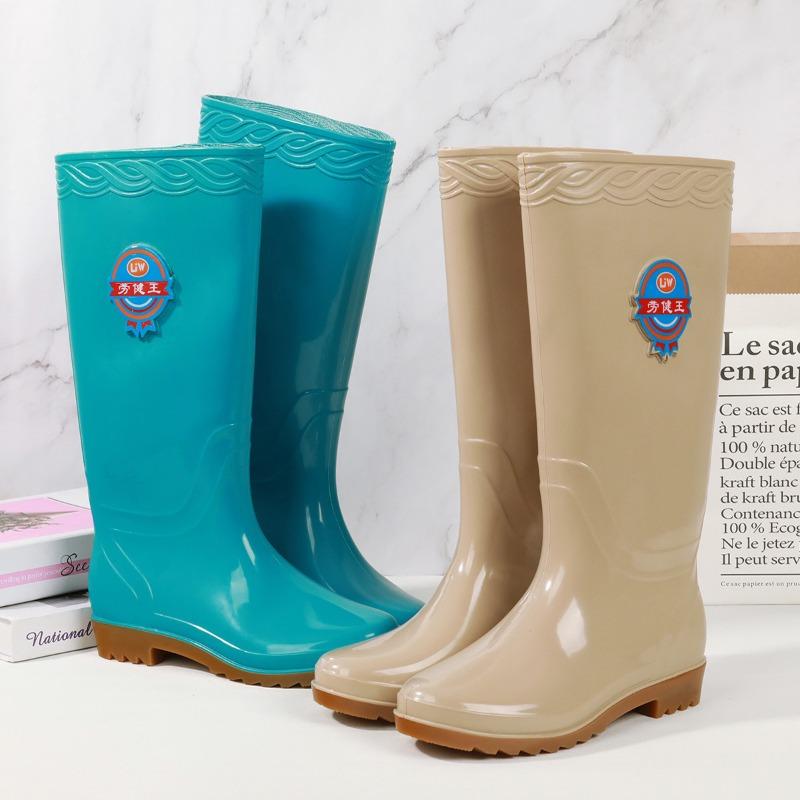 Fashion rain shoes women's medium tube warm rain boots new non-slip water shoes high tube cotton water boots overalls