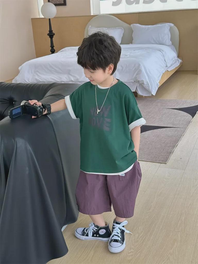 Летние футболки для мальчиков в корейском стиле 2025: Модные, удобные детские топы с коротким рукавом и принтом