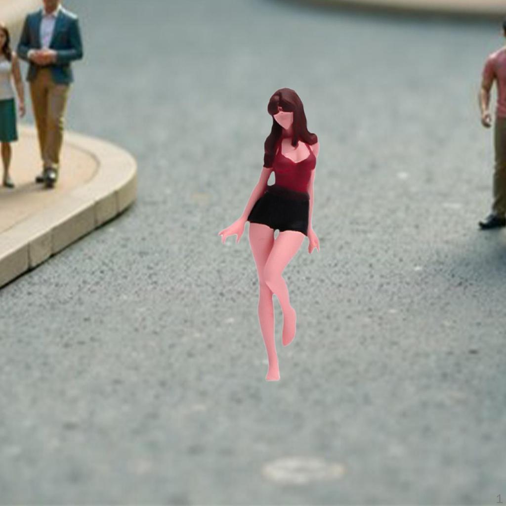 1/64 Tank Top Girl Model Mini Figure Role Play Photo Prop Realistic Resin for Desktop