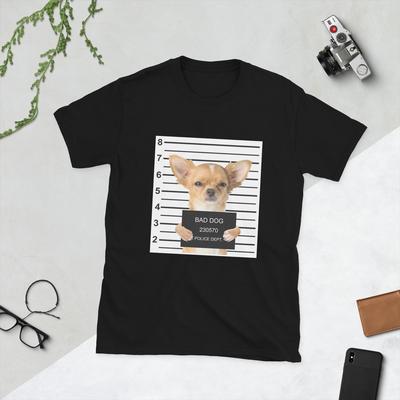 Funny Beautiful Bad Dog Mugshot (CUTE CHIHUAHUA DOG) Dog Lover Short-Sleeve Unisex T-Shirt