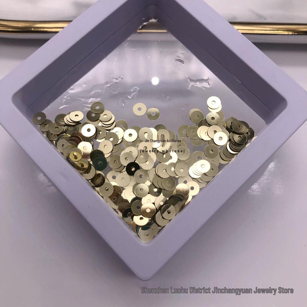 Цветные пайетки 4 мм с центральным отверстием для DIY поделок и аксессуаров для одежды