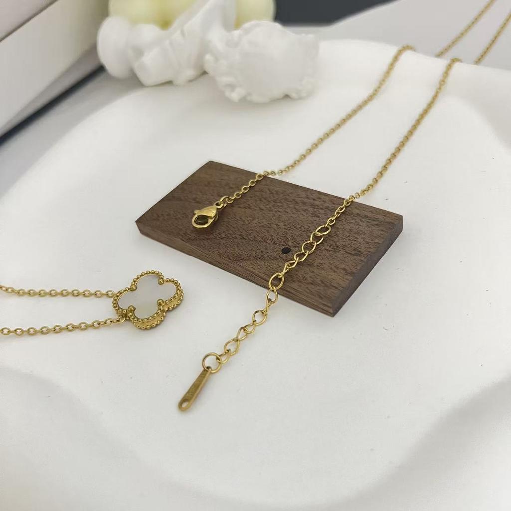 15mm Four-Leaf Clover Necklace Women 18k Double-Sided Collarbone Chain Lucky Pendant Titanium Steel Jewelry