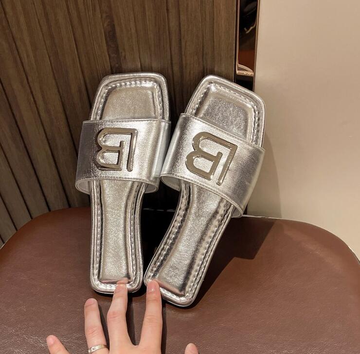 Summer Slippers Women Flat Luxury Outdoor Beach Flip Flops Female Sandals Trend Brand Design Slides Shoes Woman 2024