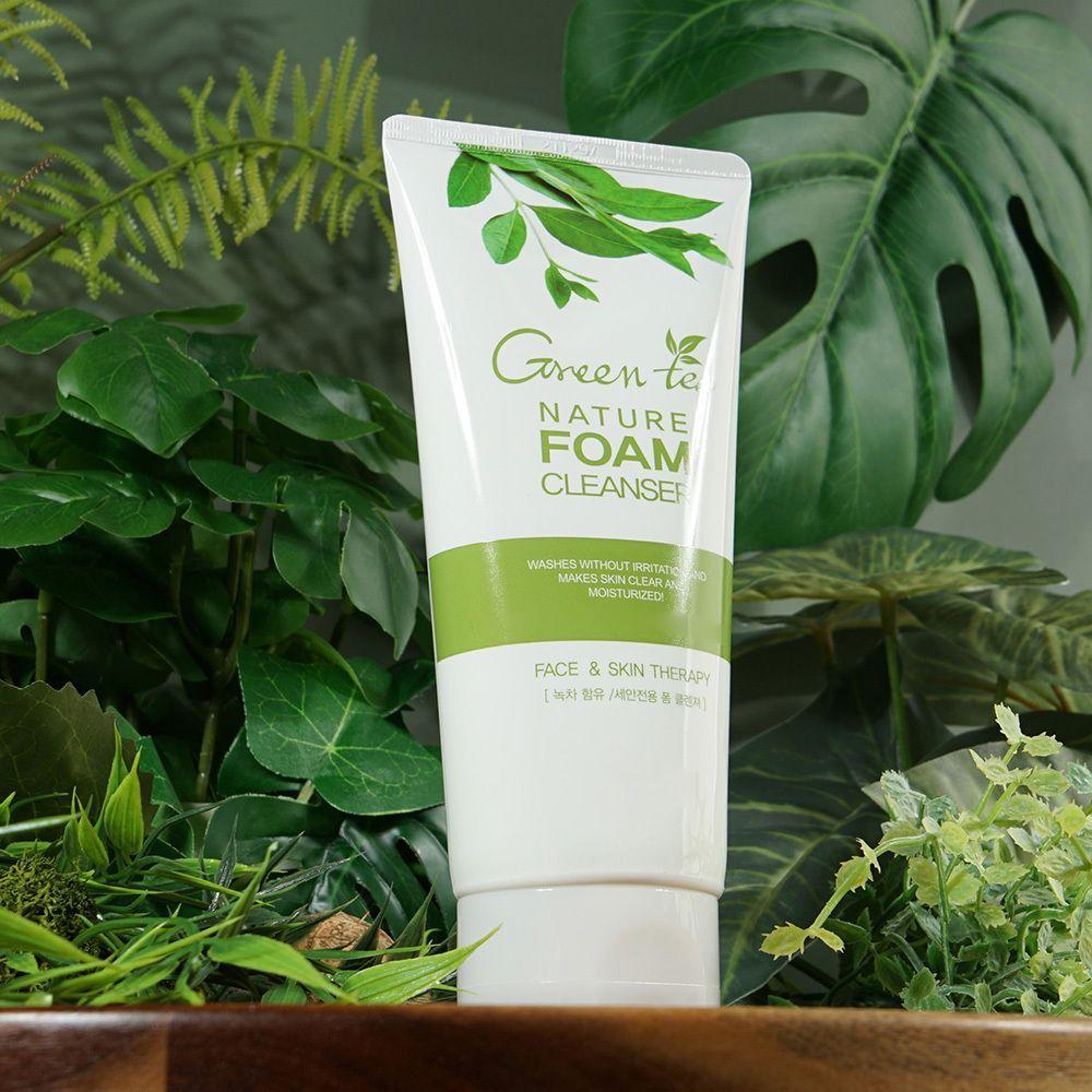 Rich Foam, Moisturizing Green Tea Cleansing Foam for Sensitive Skin, 180g