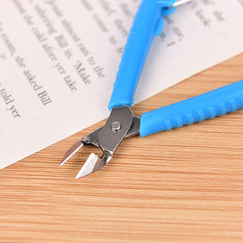 Useful Pro Nail Scissors Stainless Steel Cuticle Cutter Nippers Clipper Tool