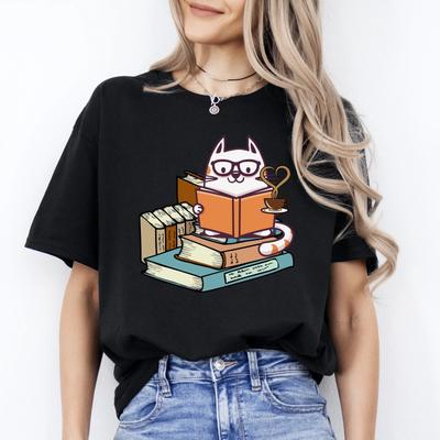 Футболка с кошкой, читающей книгу, подарок Кофе книги Кошачья мама Унисекс Футболка Черный Темно-синий Темный Он