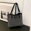 Hasp Pu Ladies Shoulder Bags Rhinestone Design Sewing Thread Bags for Women New Fashion Underarm Shopper Totes CLE