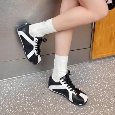 Модная обувь для женщин 2025 Горячая распродажа Женские вулканизированные туфли на шнуровке спереди Модная цветовая гамма Новый бестселлер Повседневная обувь для улицы