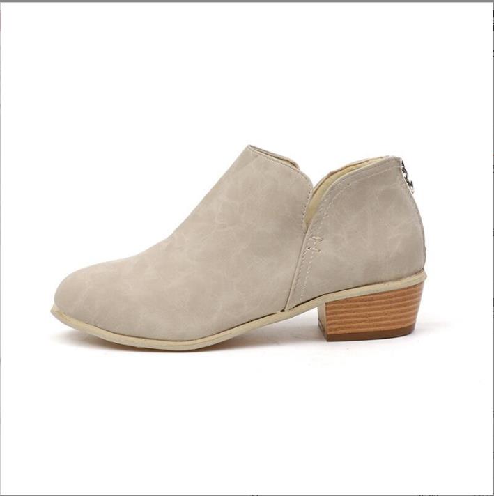 Women Dadily All-match Casual Low Heel Thick Heel Pointed Leather Ankle Boots Plus Size