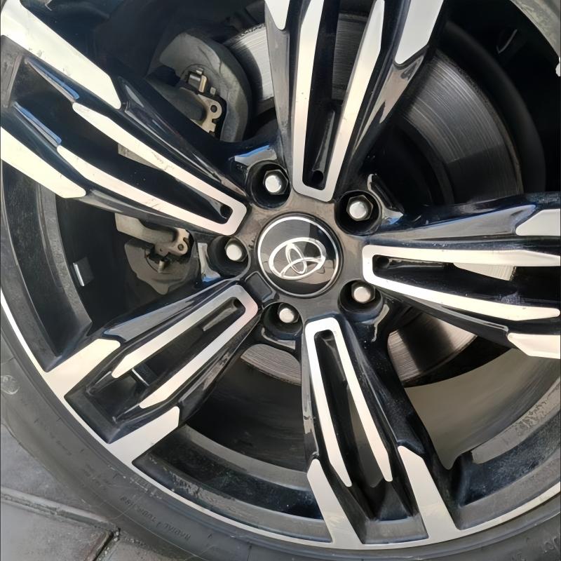 56 мм Алюминиевый сплав Логотип Колпачок ступицы колеса Наклейка значка Для Toyota Prado Rav4 Yaris Hilux Prius Corolla Camry Аксессуары