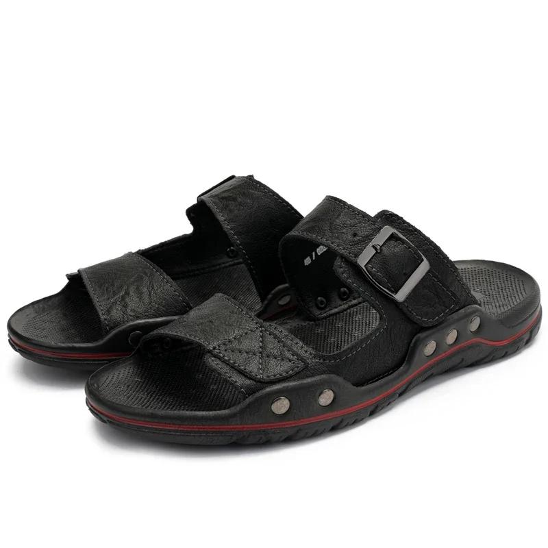 Мода 2025 Новые мужские повседневные кожаные шлепанцы Летние уличные плоские дизайнерские пляжные шлепанцы Дышащие Противоскользящие Мягкая подошва Обувь для ходьбы