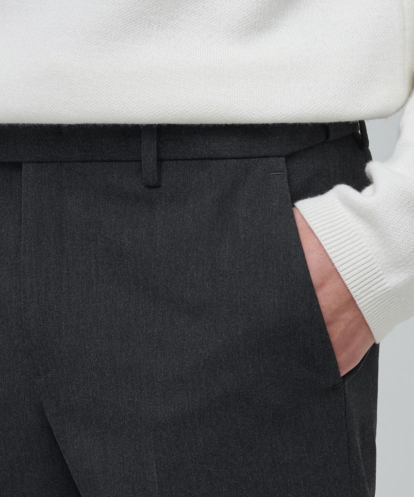 MUSINSA STANDARD Heavyweight Fleece-Lined Tapered Hidden Elastic Waist Length Slacks [Charcoal Gray]