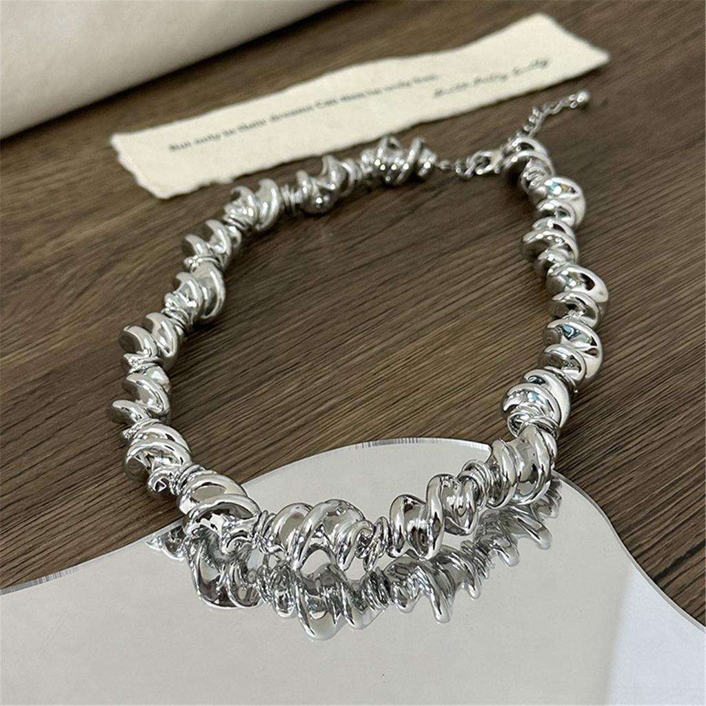 Tooxika Новый нишевый дизайн Чувство холодного ветра Спиральное нерегулярное ожерелье Легкая роскошь Мода Индивидуальность Темперамент Цепочка для ключицы для женщин