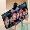 Динамичные K-pop Парни Пляжное полотенце Цветные банные полотенца для девочки Микрофибра Быстросохнущее Без песка Пляж Йога Спа Тренажерный зал Бассейн