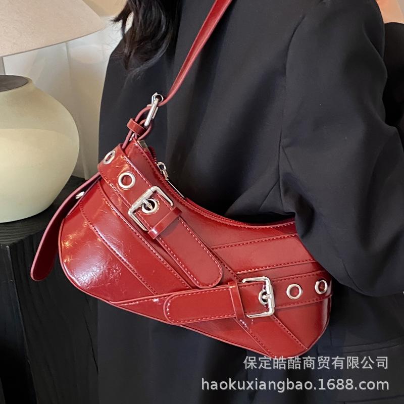 Нишевый дизайн в стиле локомотива, сумка подмышку Spice Girl, женская, новая трендовая универсальная сумка-мессенджер на одно плечо, осень-зима 2025