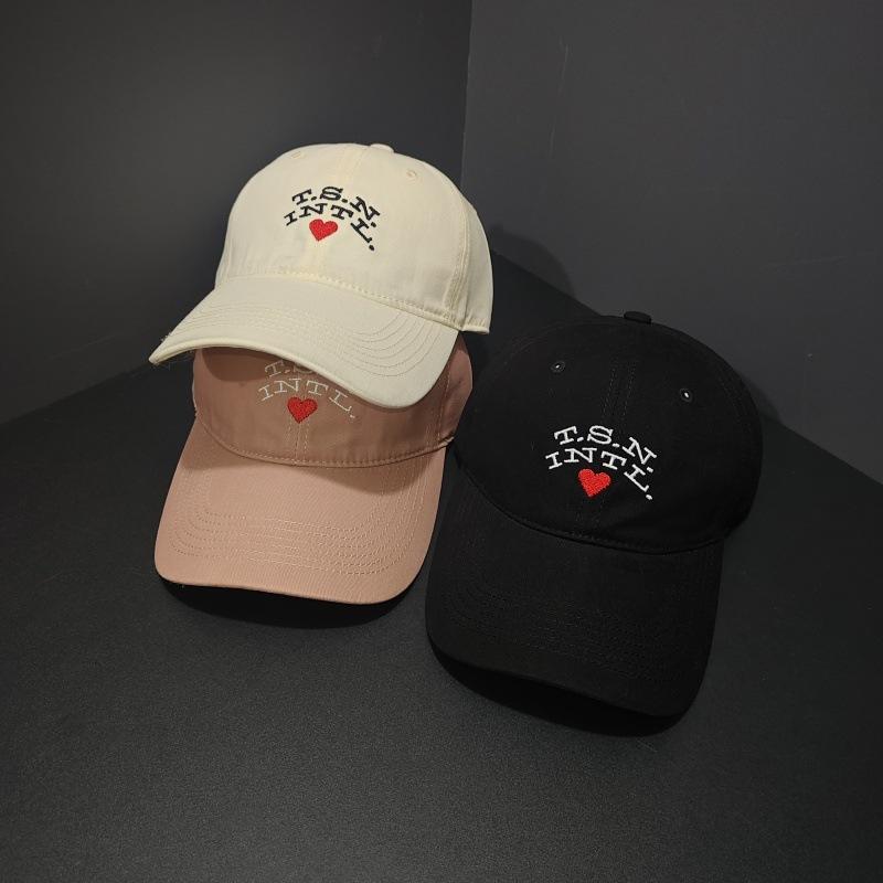 Fashion love letter embroidery baseball cap men and women spring and summer outdoor students riding sunshade sunscreen cap cap