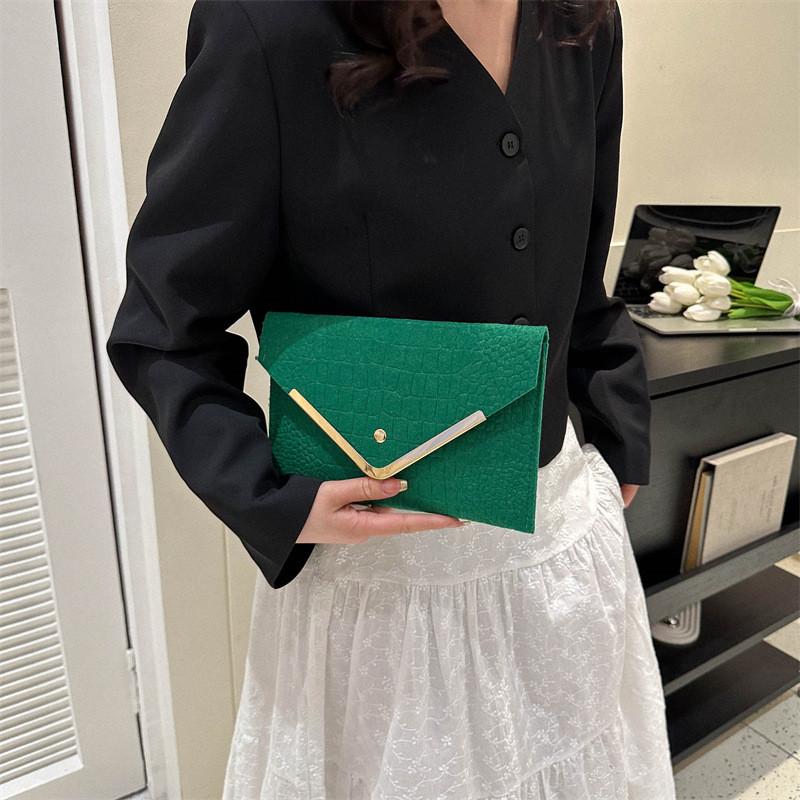 Шикарная женская сумка-конверт в винтажном стиле черного, зеленого, хаки и цвета фуксии для повседневных летних нарядов