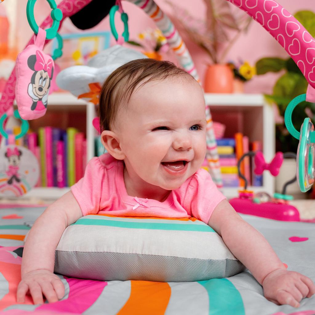 Bright Starts Минни Маус Навсегда Друг Игровой коврик [от 0 месяцев] Музыка Оборудование для игр в помещении Упражнения для всего тела 12937