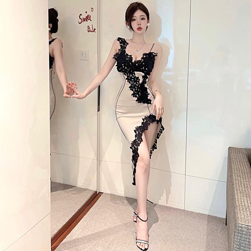 Женское сексуальное кружевное облегающее платье средней длины с высоким разрезом