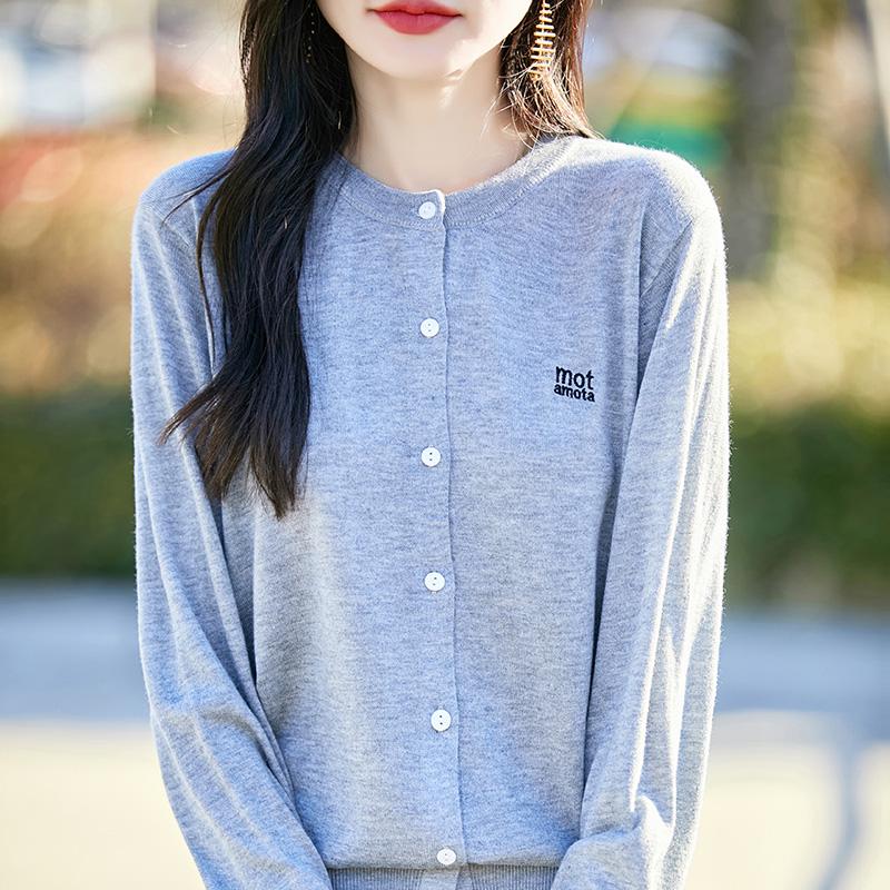 Женский легкий кардиган из 50% шерсти и 50% шелка Mulberry — универсальный трикотаж на все 4 сезона для комфорта и стиля в любое время года