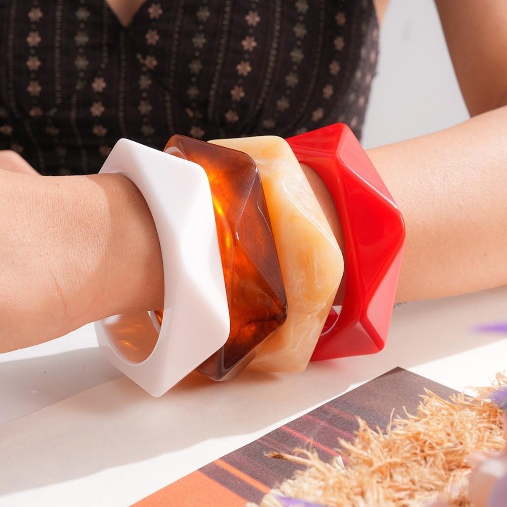 Europe American Style Irregular Wide Bracelet Smudging Retro Hand Ring Vintage Resin Bangle Women