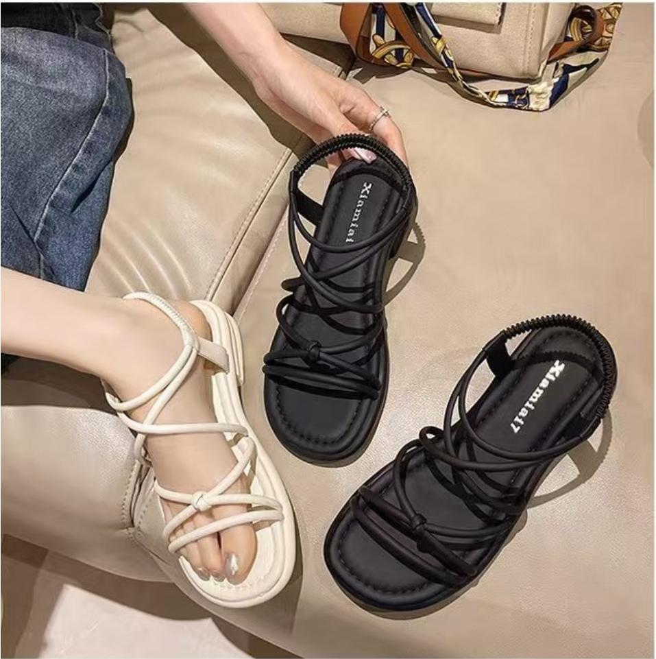 2025 Новые сандалии Женские летние на плоской подошве Повседневная пляжная обувь Толстая подошва Универсальная верхняя одежда Для путешествий Повседневная обувь