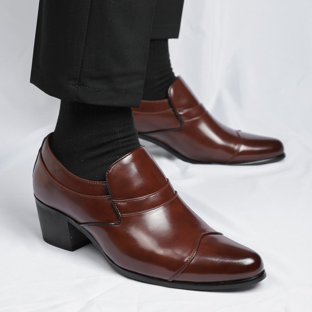 Fashion Pointed Toe Men's Loafers Classic Retro Leather Chelsea Boots Men SSlip On Fashion Ankle Boots 2025 New Male Business Shoes