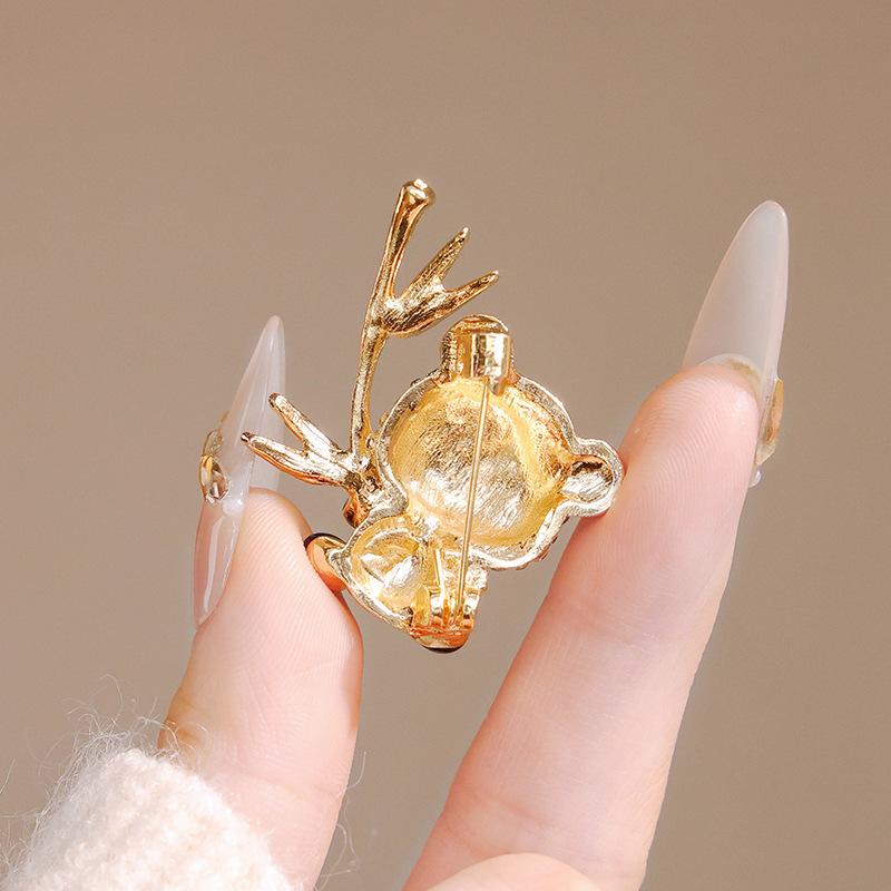 Милая брошь в виде панды из бамбука, универсальная брошь в виде животного из бамбука с бриллиантами, антибликовые аксессуары для куртки