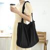 IELGY Korean Version of Simple Large-capacity Shoulder Bag, Casual Nylon Cloth Portable Pleated Messenger Women's Bag