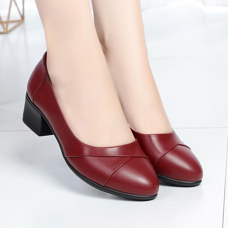 2022 New Soft Leather Mid-Heel Shoes for Women: Comfortable, Soft-Sole Work Shoes for Middle-Aged Mothers