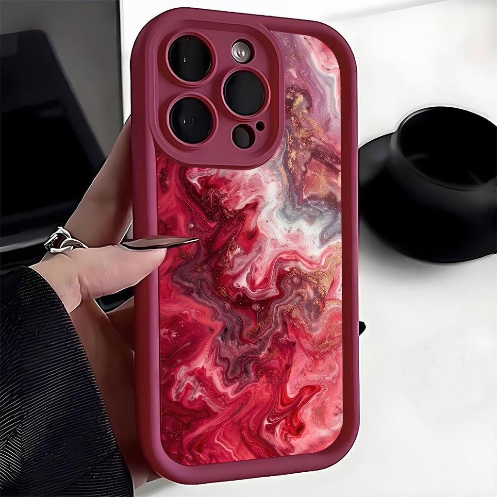 Чехол для iPhone 15/16/17 "Красная Река Небесный Глаз Черная Канавка"