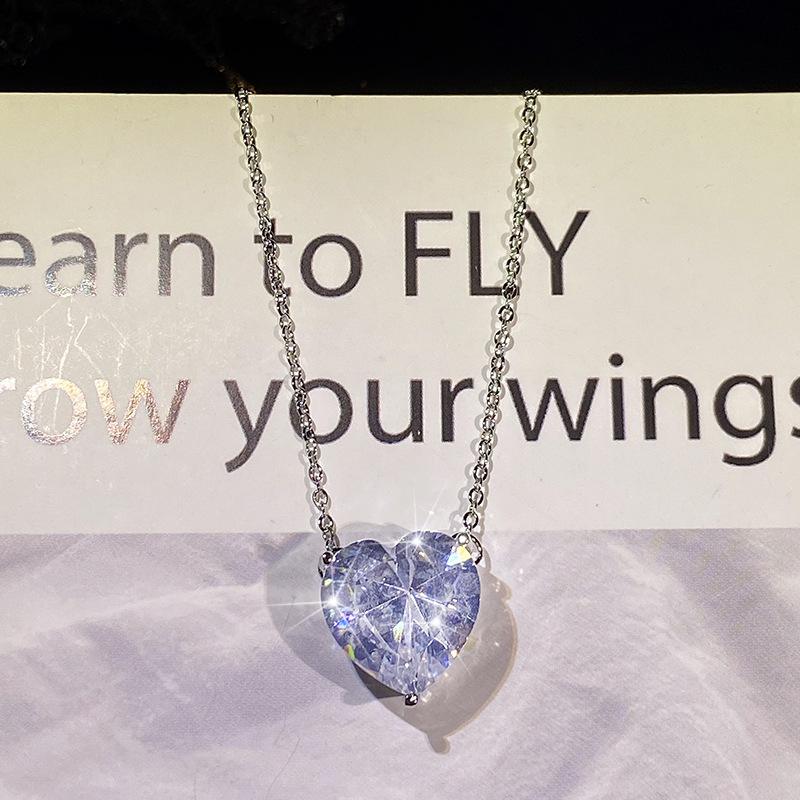 925 Стерлинговое серебро Короткое ожерелье простое Сердце Драгоценный камень Изумруд Бриллиант Рубин Аквамарин Белое золото Ожерелье Женские украшения Подарок для вечеринки