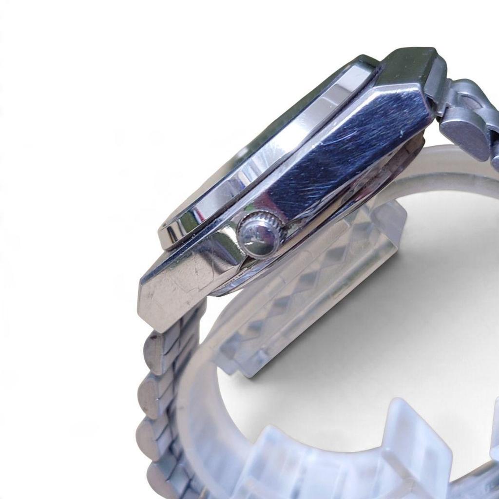 Б/у Кварцевые часы SEIKO TYPE II 0903-6000 с индикацией дня недели и даты