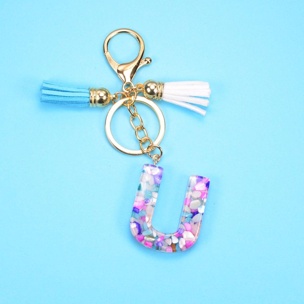 Брелок с кисточкой и английскими буквами: Аксессуары из смолы и акрила для мужчин и женщин - 26 уникальных букв