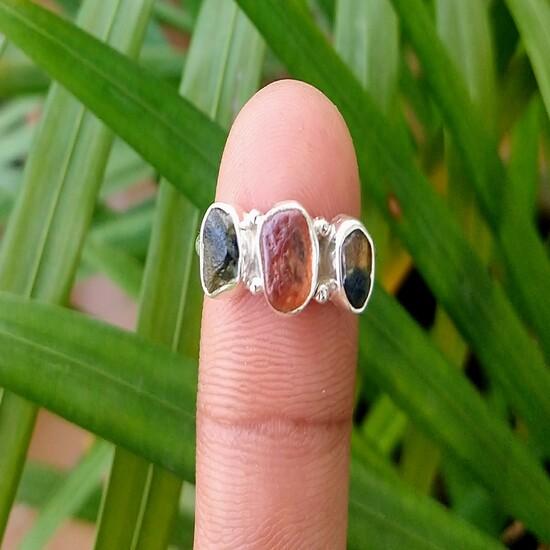 Кольцо из стерлингового серебра 925 пробы с цветным турмалином и необработанным сапфиром, размер 7,0 США