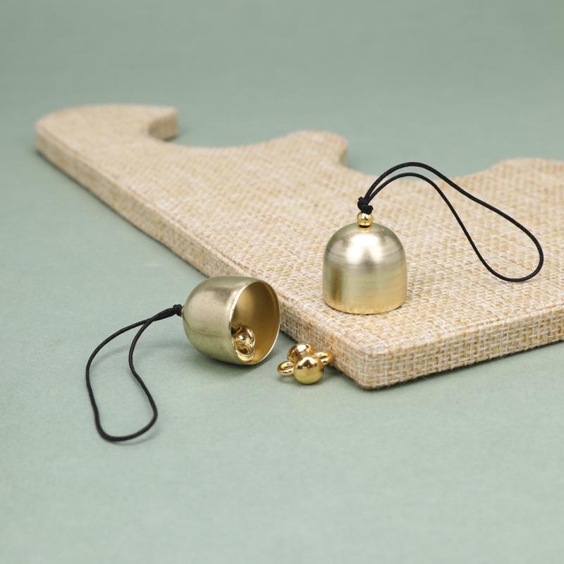 Рождественские колокольчики, подвески для ветров и дверей - аксессуары для самостоятельного изготовления