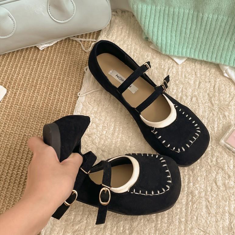 Fashion Lightweight Retro French Flat Bottom Shallow Mouth Single Shoes Women's 2025 New Spring and Autumn Skirt Versatile Mary Jane Shoes