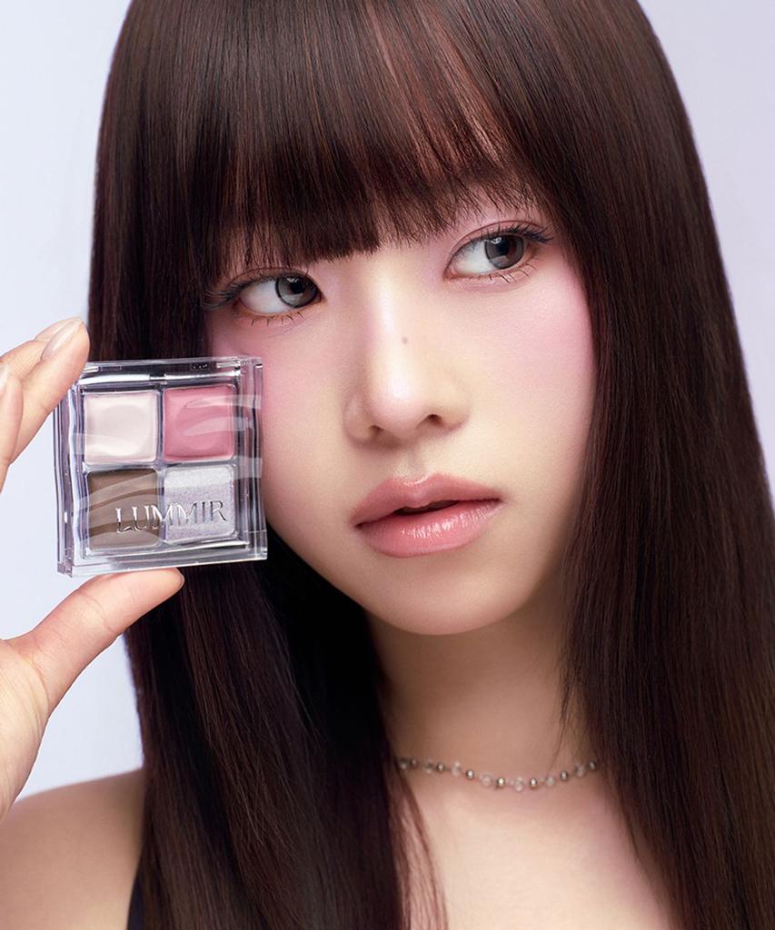 Touch On Eyes Shadow Palette