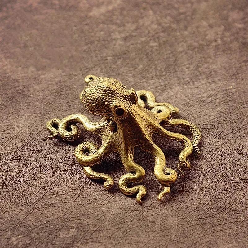 Hand Made Small Octopus Statue Metal Brass Tea Pet Table Ornament Lucky Home Decorations Accessories Chinese Tea Set Craft Gift