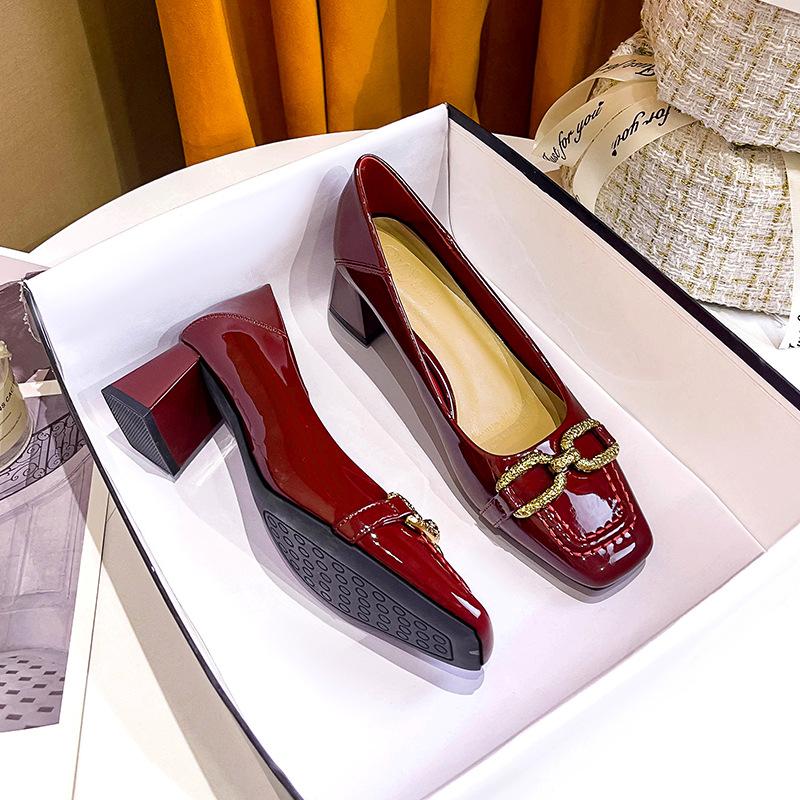 Женские туфли на высоком толстом каблуке с квадратным носком, не утомляющие ноги, новые весенне-осенние красные свадебные туфли на среднем каблуке, туфли-лодочки с открытым верхом