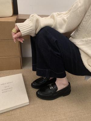 Туфли-лоферы на платформе женские 2025 с мягкой подошвой весенне-осенние британские для миниатюрных женщин педали маленькие кожаные туфли