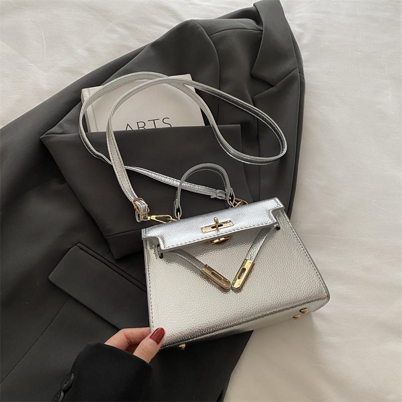 Осень маленькая сумка женская новая модная женская сумка маленькая квадратная сумка сумка через плечо модная персонализированная портативная сумка-мессенджер